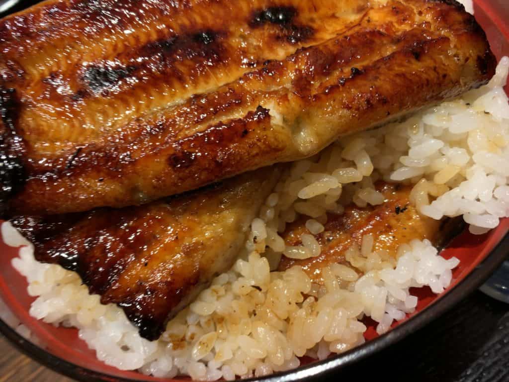 鹿児島うなぎの名店松重の「殿様丼」を食べるにふさわしい男になりたい。