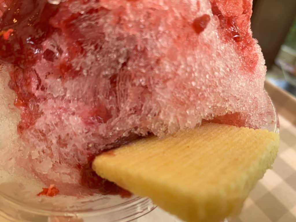 森三のかき氷「苺ミルク・シャンティ」に人気スイーツ店の実力を見た